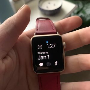 Apple Watch (series 1) + maroon leather band